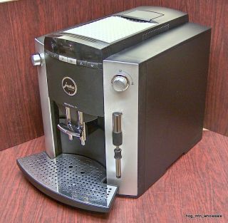 Jura Capresso Impressa F7 Super Automatic Espresso Machine