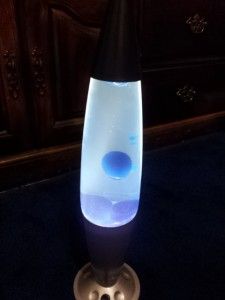 LARGE VINTAGE LOOK 17 TALL DARK BLUE LITE BLUE SILVER LAVA PARTY LAMP