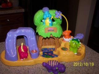 Price Little People Dinoland Playset w Sounds Dinosaurs More