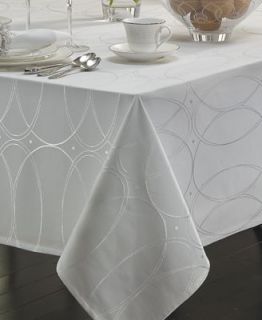 Waterford Table Linens, Ballet Icing 70 x 126 Tablecloth
