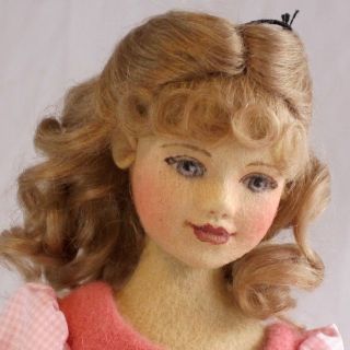 2012 Maggie Made Dolls Mary Jane MDCC MDC 11 inch Felt Doll Iacono Le