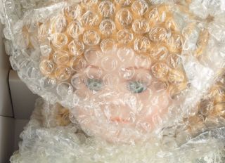 Seymour Mann Mary Beth Limited Edition Porcelain Doll Mint in Box
