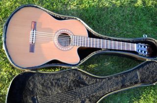 Washburn C64 CE Nylon String Classical Guitar NR $1 Start