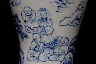 Antique Chinese 18th C Qianlong Blue and White Porcelain Vase QHP25