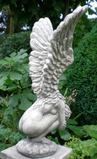 ENGEL SKULPTUR STEINGUSS ANTIK Gartendekoration Figur massiv frostfest