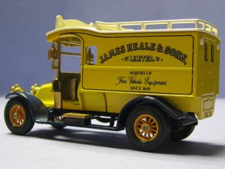 MA 222 Y 25 1 B Yesteryear Matchbox James Neale Renault
