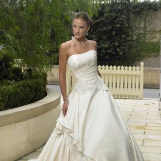Duchesse Linie BRAUTKLEID Hochzeitskleid Satin Trägerlos mit