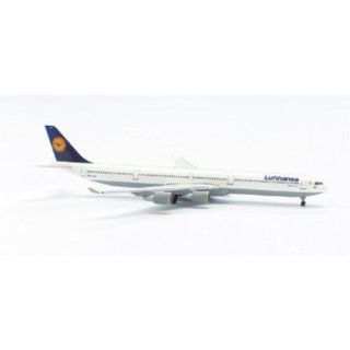 507417   Herpa Wings   Lufthansa Airbus A340 600 Spielzeug