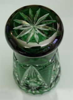 Kristall Vase grün überfangen wunderbar beschliffen 16 cm hoch