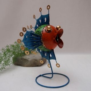 Fisch, Skulptur aus Metall als Teelichthalter. Ausdrucksstark und