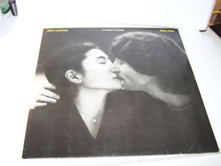 T686   Yoko Ono / John Lennon Double Fantasy LP