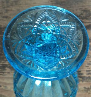 antiker Pressglas Fußbecher #20 blau aus Sammlung