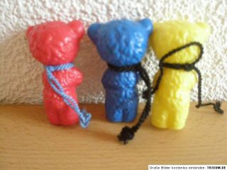 Altes DDR Spielzeug 3 Plastik Bären 6 cm Bär in Blau Rot Gelb aus
