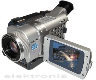 SONY DCR TRV740E Digital8 Hi8 Kompatibel DV IN Out 2,5 LCD Firewire