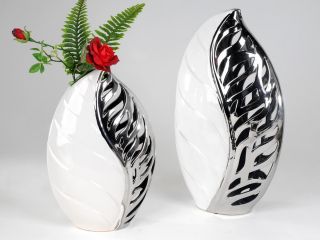 Schicke Dekor Vase oder Schale in Blatt Optik Farbe weiss silber