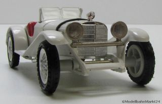 GAMA 987 Mercedes Sportwagen SSK 1928 weiß Maßstab 145