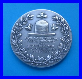 Medaille aus 990er Silber: Ehre der Arbeit
