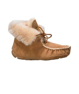 Woolrich Womens Sheepskin Moxie Boot Shoes