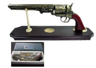 BladesUSA SMB 110 Decorative Western Revolver with Display