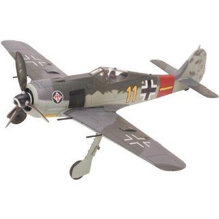 TOPCO Product 132 Ultimate Soldier Focke Wulf Fw 190A Red 19