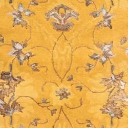 Handmade Majestic Gold N.Z. Wool and Viscose Rug (26 x 8