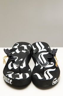 Juicy Couture  Camille Black Flip flops for women