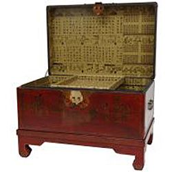 Red Lacquer Small Trunk (China)